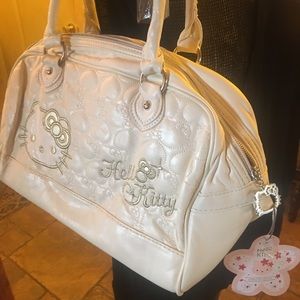 Hello kitty handbag